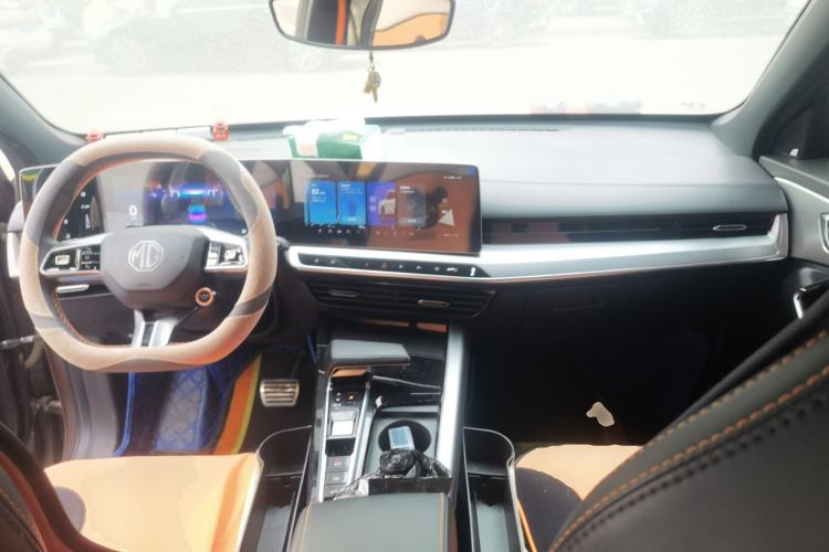 Used MG ONE 2022 α-Smart Sports Series 1.5T Advanced Edition Center Console