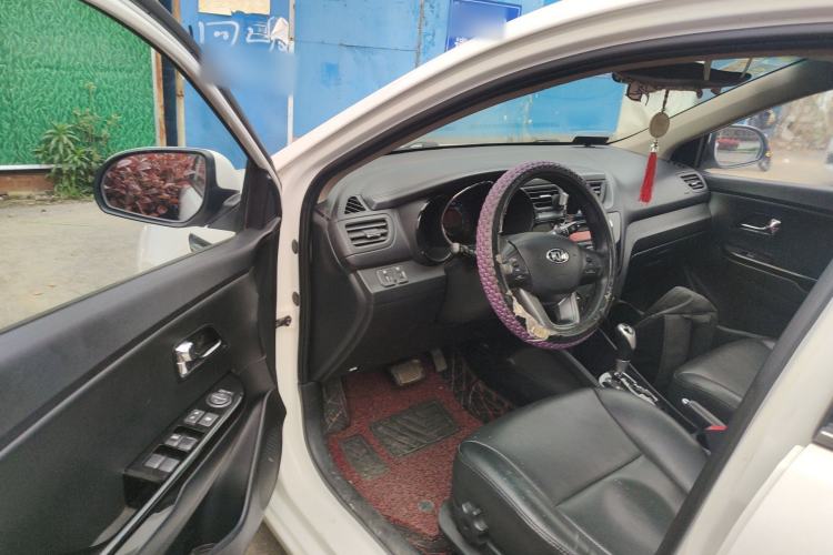 Used Kia K2 2012 Sedan 1.6L Automatic Transmission Premium Commemorative Edition Driver Seat