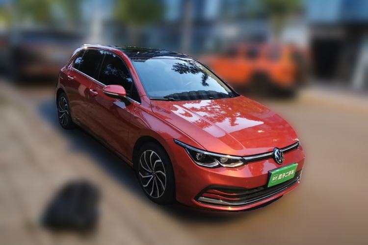 Used Volkswagen Golf 2021 280TSI DSG Pro Front Right 45 Deg