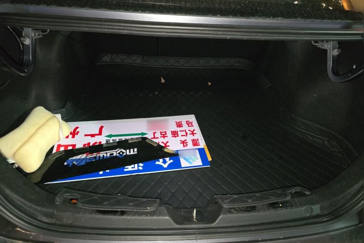 Used GAC Trumpchi EMPOW 2021 270T DCT J15 Version Trunk