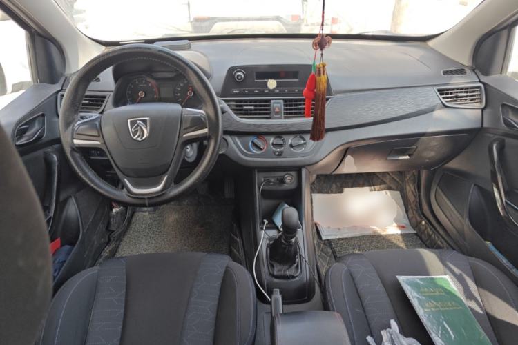 Used Baojun 310 2016 1.2L manual Comfort trim level
