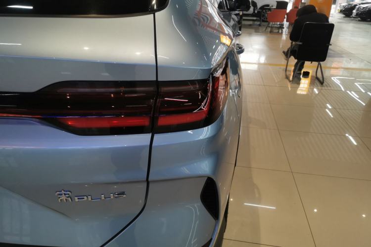 Used BYD Song PLUS New Energy 2023 Champion Edition DM-i 110KM Flagship PLUS
