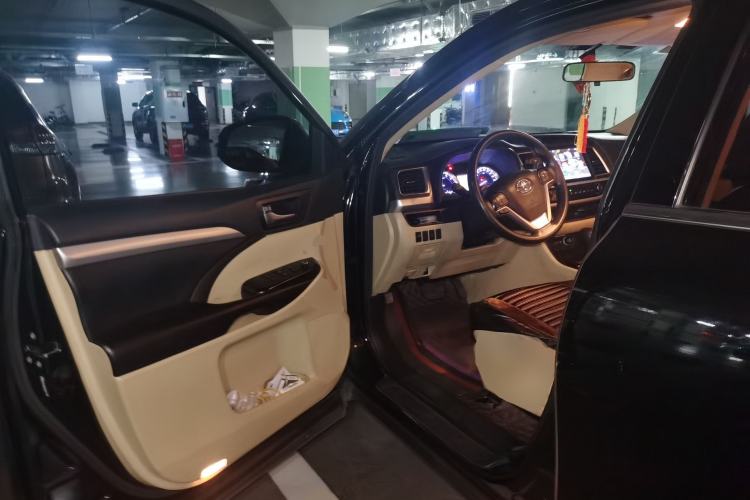 Used Toyota Highlander 2018 2.0T Four-Wheel Drive Elite Edition 7 Seats China V Standard
