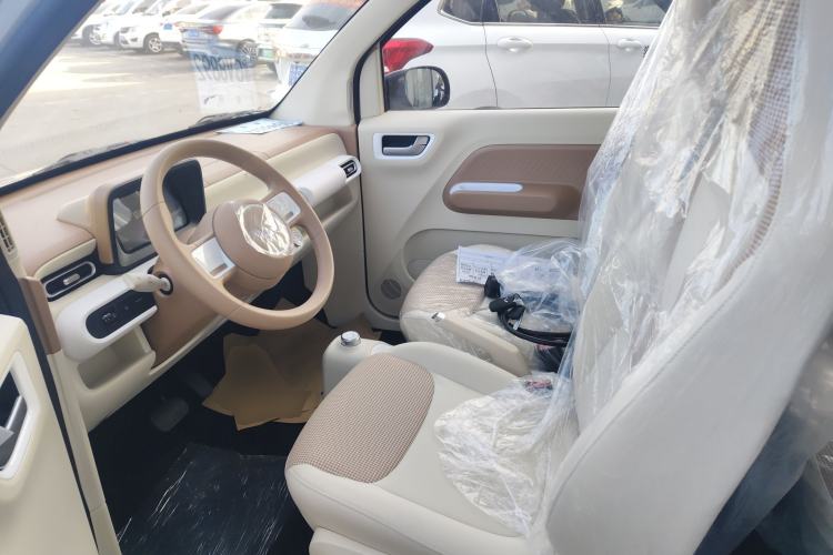 Used Wuling Hongguang MINIEV 2024 3rd Generation 215km Youth Edition
