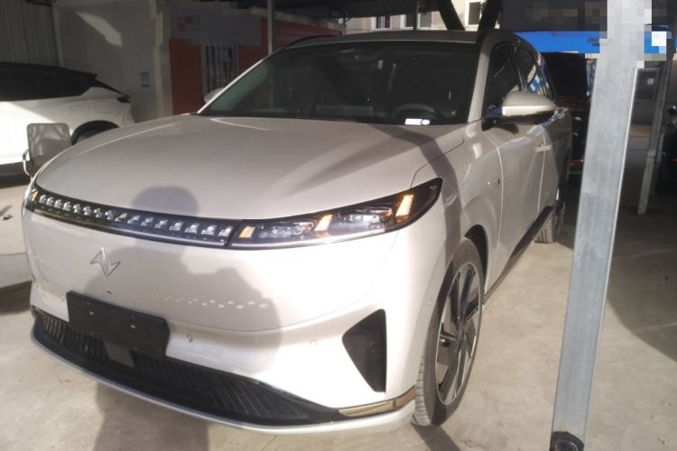 Used Dongfeng eπ eπ008 2024 210Max Range-Extended Version 6 Seats