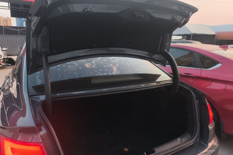 Used Geely Auto Emgrand GL 2018 1.4T DCT Prestige Smart Connectivity Version
