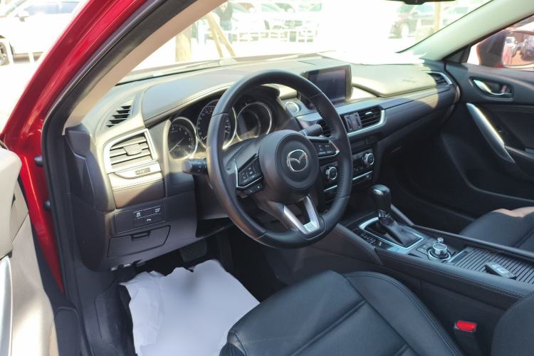 Used Mazda Atenza 2018 2.0L Blue Sky Luxury Edition China V Standard Center Console