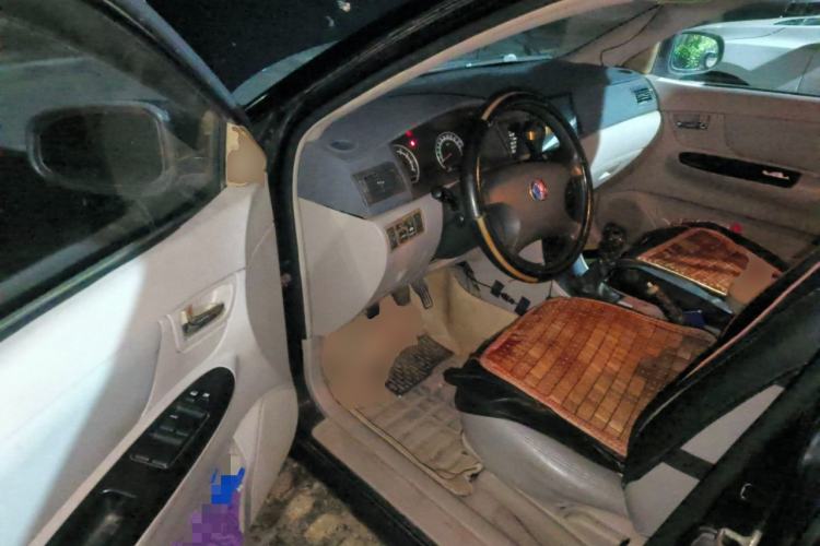 Used Geely Auto Ocean 2012 Energy-Saving Model 1.5L Manual Entry-Level Trim