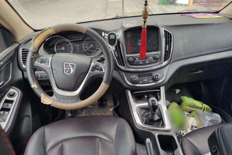 Used Baojun 560 2016 1.8L Manual Luxury Edition