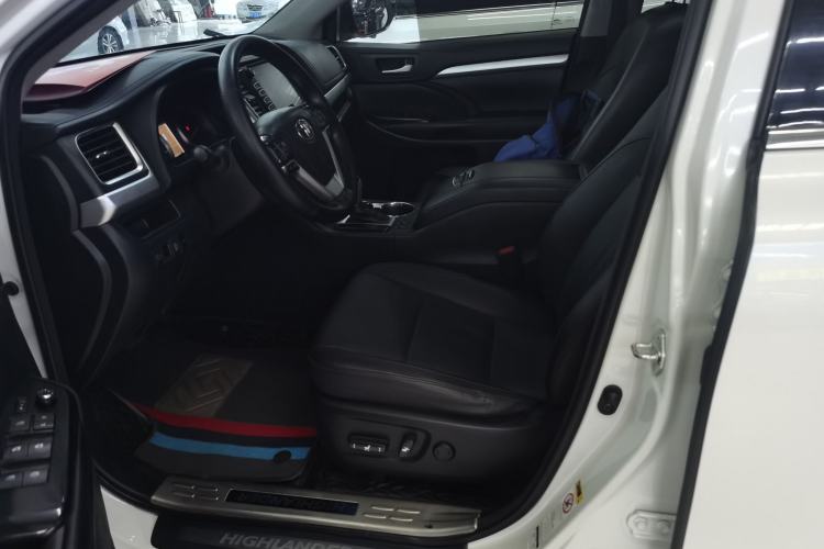 Used Toyota Highlander 2017 2.0T Four-Wheel Drive Luxury Edition 7 Seats
