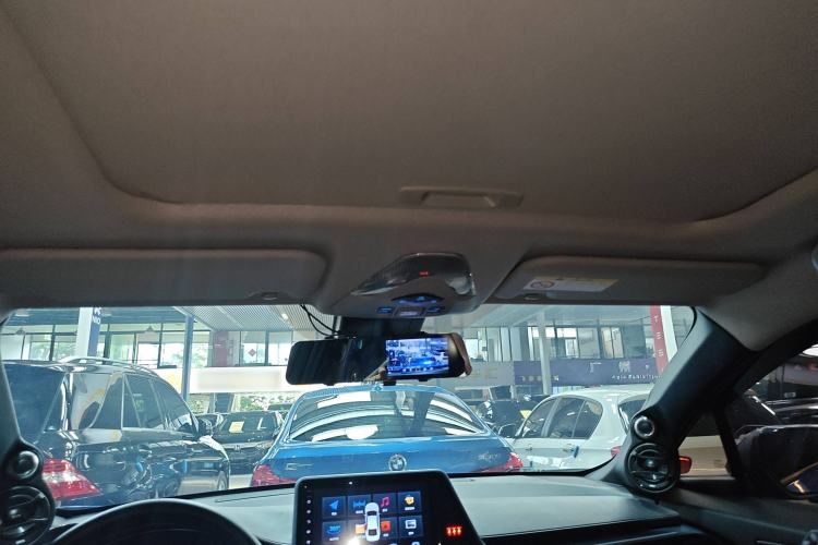 Used Toyota IZOA 2021 Dual-Motor 2.0L Yi Xing Edition
