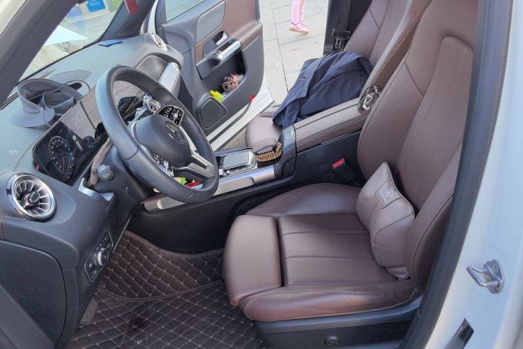 Used Mercedes-Benz GLB 2023 GLB 220 Sport Edition Left Front Seat