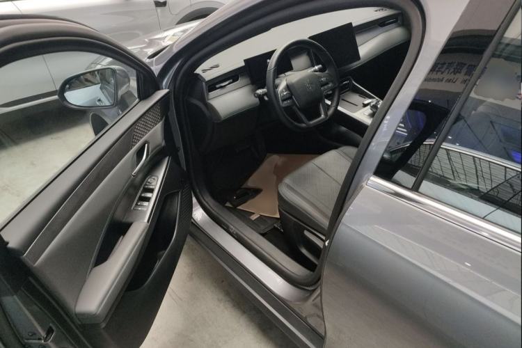 Used BYD Qin PLUS 2025 EV Smart Drive Edition 510KM Leading Model Interior 2