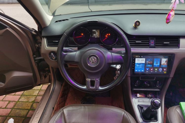Used Volkswagen Bora 2013 1.6L Manual Comfort Model Steering Wheel