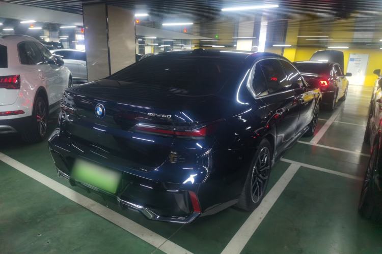 Used BMW i7 2023 eDrive50L Leading M Sport Package
