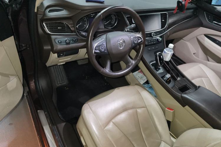 Used Buick LaCrosse 2016 Revised 20T Leading Edition Center Console