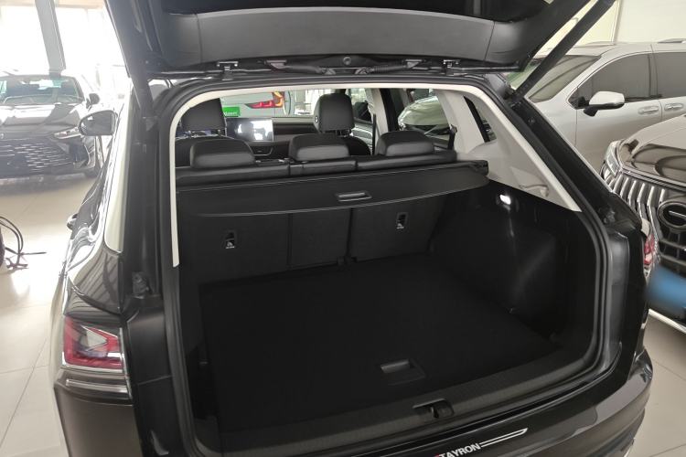 Used Volkswagen Tayron 2024 300TSI Two-Wheel-Drive Luxury Plus Advanced Version Trunk