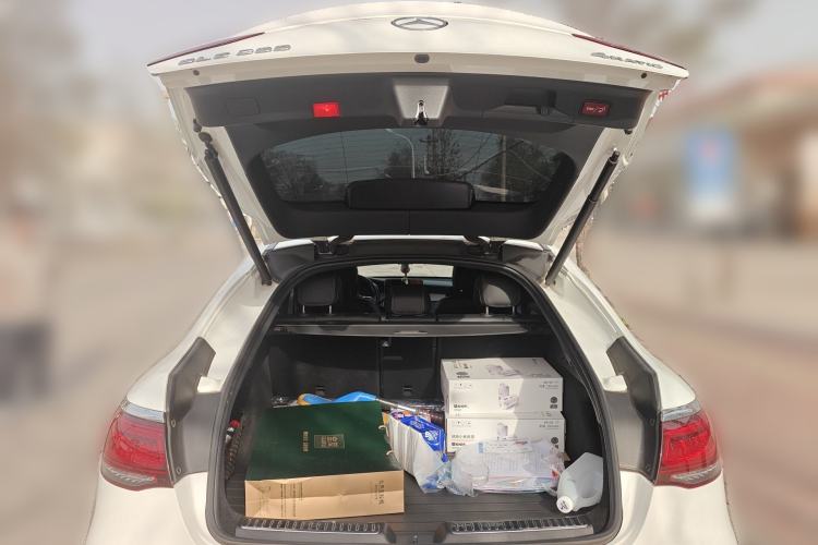 Used Mercedes-Benz GLC Coupe 2022 Refreshed GLC 260 4MATIC Coupe SUV Trunk