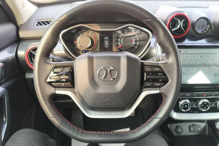 Used BAIC Off-Road BJ20 2016 1.5T CVT Prestige Edition Steering Wheel