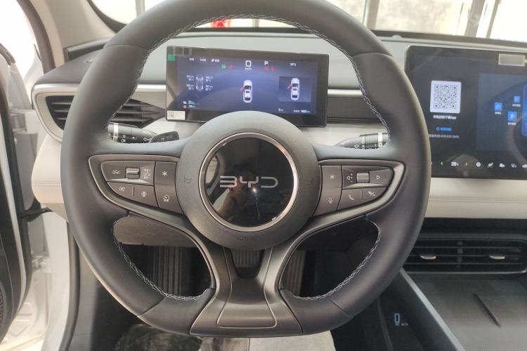 Used BYD Seal 05 DM-i 2025 DM-i Intelligent Drive 120KM Flagship Model Steering Wheel