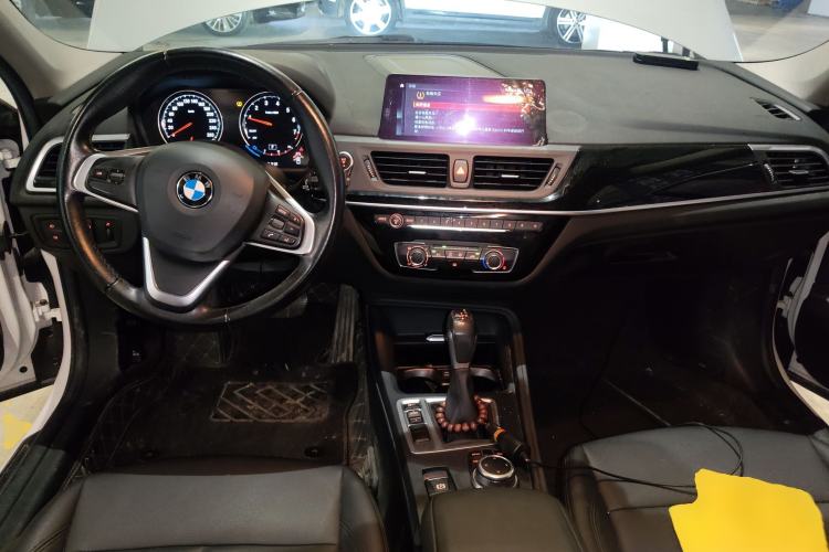 Used BMW 1 Series 2019 118i Fashion Model Center Console