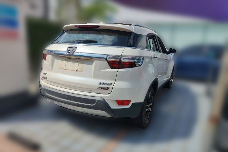 Used JMC Yusheng S330 2016 1.5L GTDi Automatic Two-Wheel Drive Prestige Edition