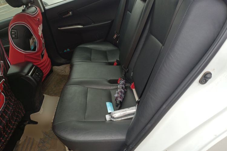 Used Toyota Camry 2015 2.0G Premier Edition
