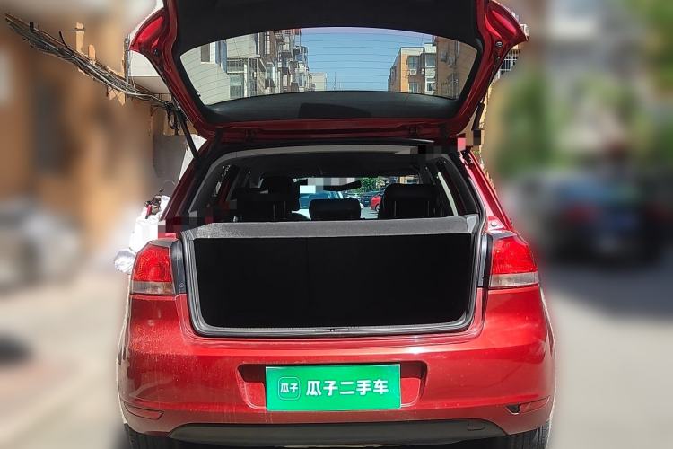 Used Volkswagen Golf 2011 1.6L Automatic Fashion Edition