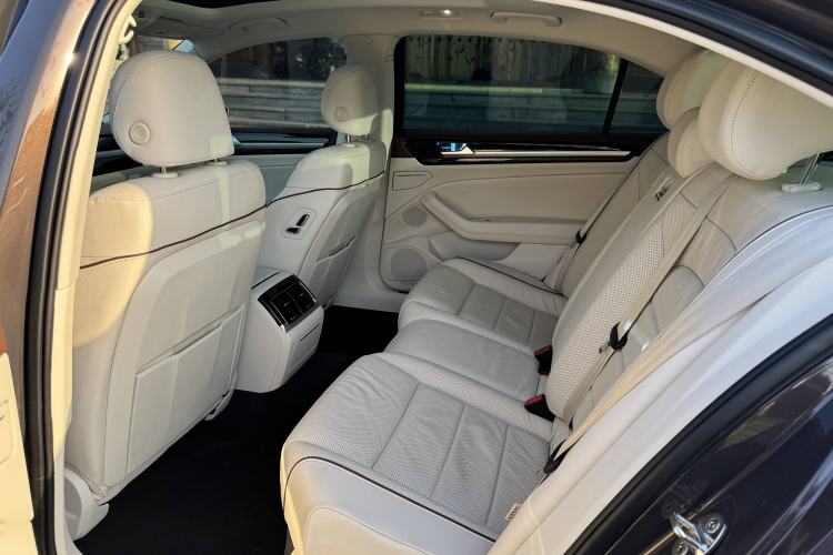 Used Volkswagen Phideon 2016 380TSI Two-Wheel-Drive Supreme Edition
