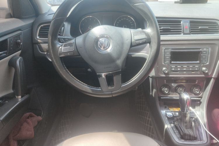 Used Volkswagen Cross Lavida 2014 1.6L Automatic Steering Wheel