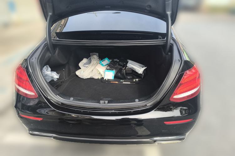 Used Mercedes-Benz E-Class 2019 E 260 L
