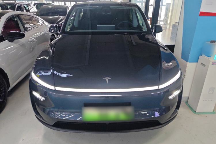 Used Tesla Model Y 2025 Rear-Wheel-Drive Version