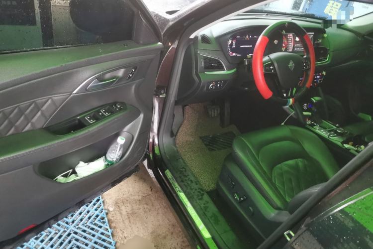 Used BORGWARD BX7 2018 28T Two-Wheel Drive Luxury Version 5 Seats China V Emission Standard