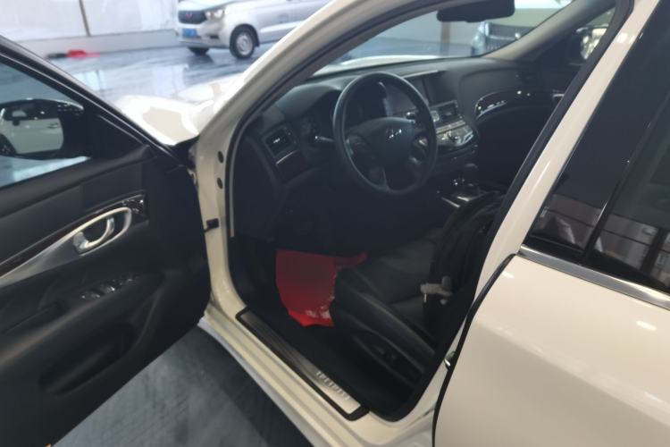 Used Infiniti Q70 2019 Q70L 2.0T Elite Plus Version