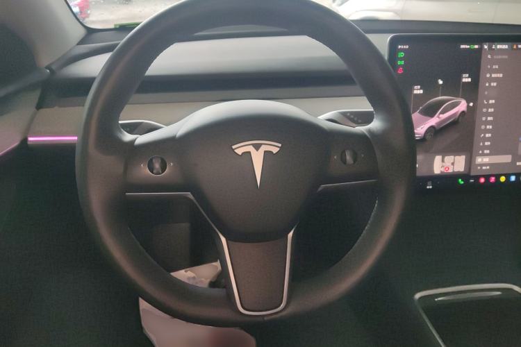 Used Tesla Model Y 2023 Rear-Wheel-Drive Version Steering Wheel