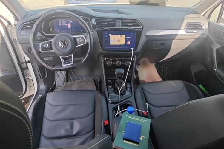 Used Volkswagen Tiguan L 2020 330TSI Automatic Two-Wheel Drive R-Line Flagship Version China VI Standard
