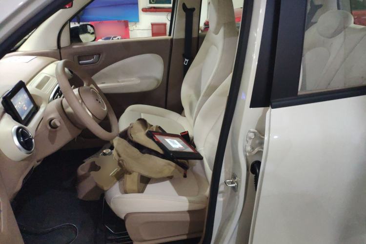 Used Wuling Hongguang MINIEV 2025 Four-Door Version Advanced Edition Left Front Seat