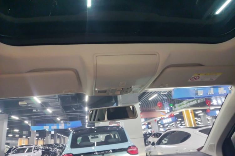 Used Jetta VS7 2023 280TSI Automatic Trend Edition Headliner