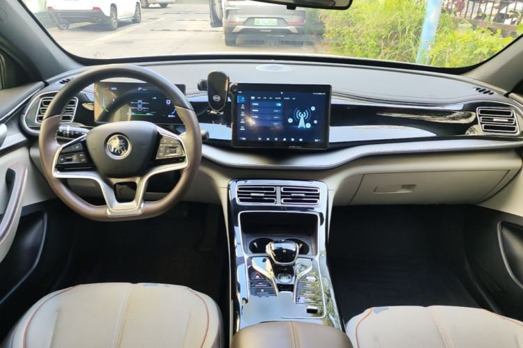 Used BYD Qin PLUS 2024 Honor Edition EV 510KM Leading Model
