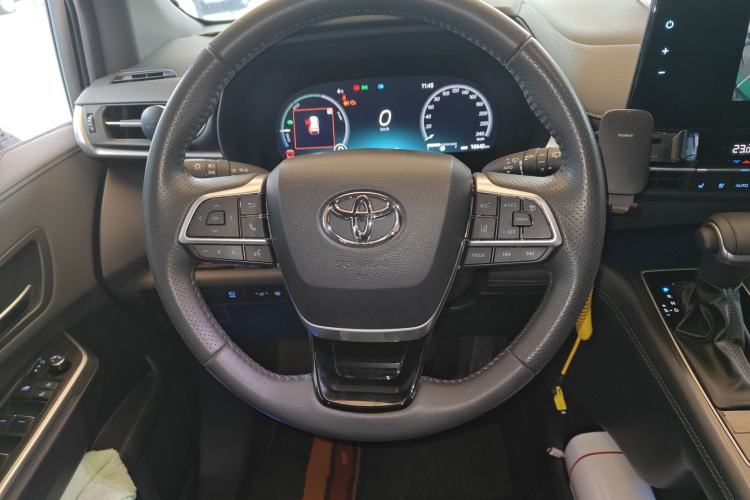 Used Toyota SIENNA 2021 2.5L Hybrid Ultimate Edition Steering Wheel
