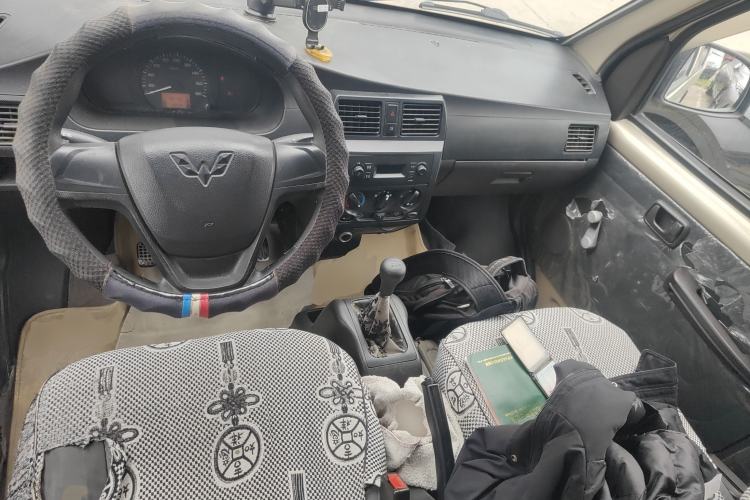 Used Wuling Rongguang 2014 1.2L S Base Model Center Console