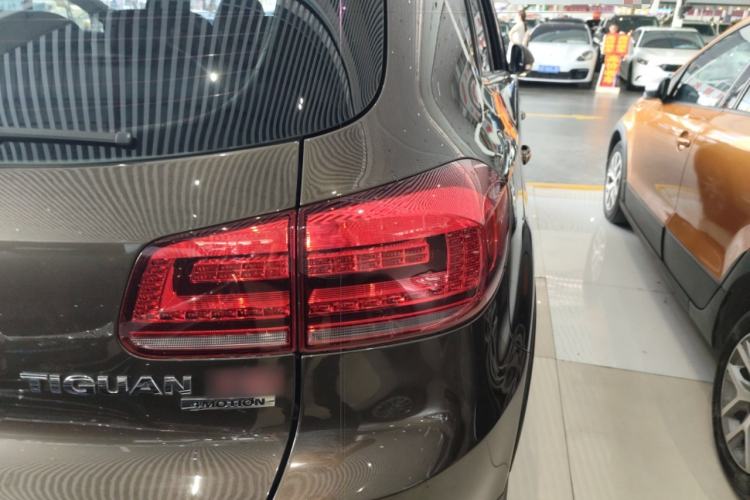 Used Volkswagen Tiguan 2015 2.0 TSI Automatic All-Wheel Drive Luxury Edition