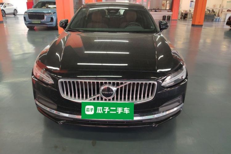 Used Volvo S90 2024 B5 Zhiyi Luxury Edition
