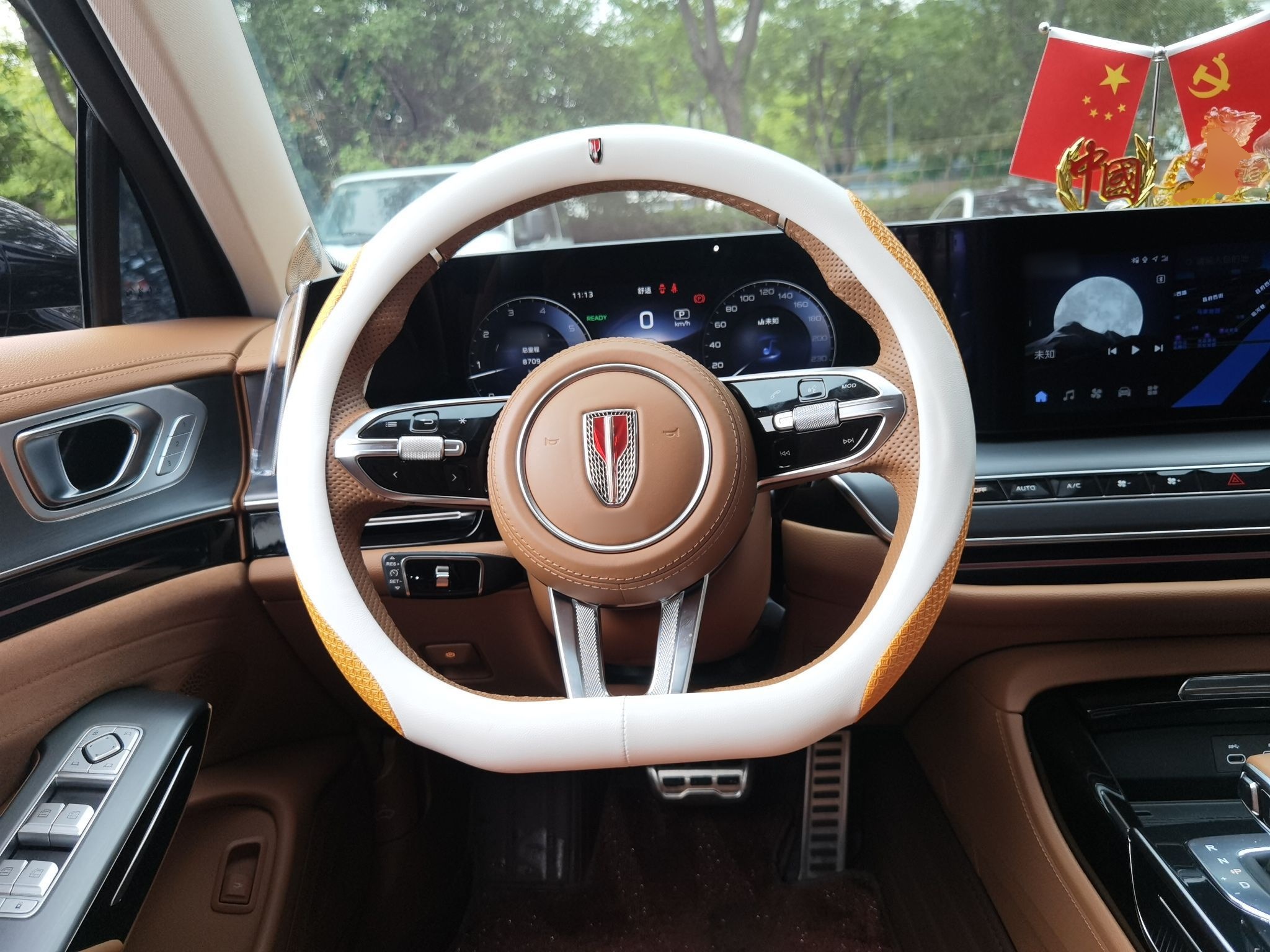 Hongqi H9 2025 Model Facelifted 2.0T Two-Wheel Drive Flag-Style Private Enjoyment Fashion Edition, 5 Seats - Chinese Trim Xiang — снимка 10