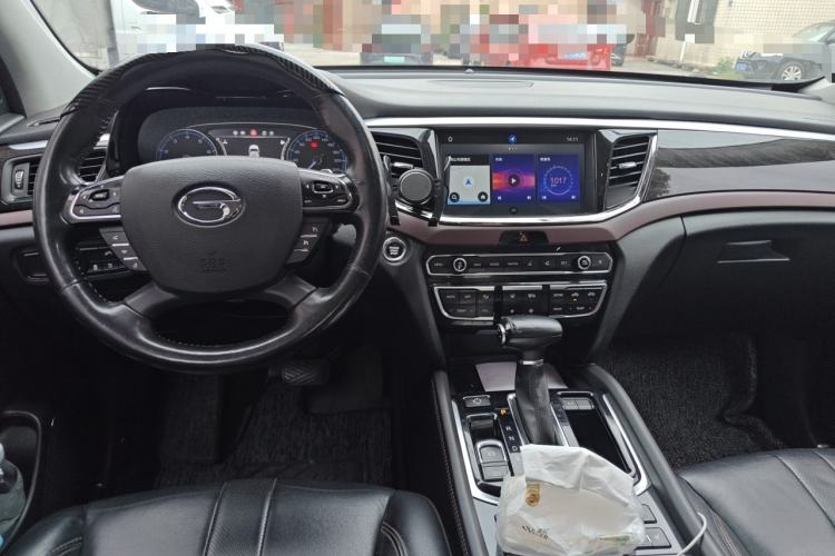 Used GAC Trumpchi GS8 2017 320T Two-Wheel Drive Luxury Smart Connectivity Version (7 Seats)
