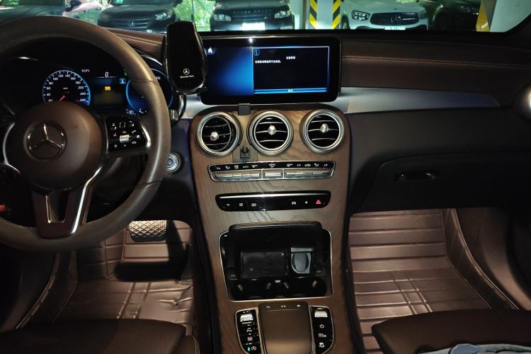 Used Mercedes-Benz GLC 2020 Facelift GLC 260 L 4MATIC Luxury Edition