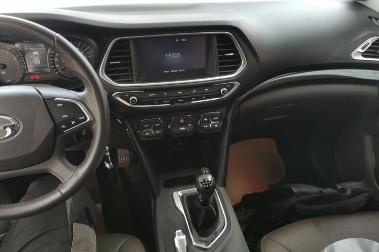 Used GAC Trumpchi GS4 2017 235T Manual Two-Wheel Drive Luxury Edition
