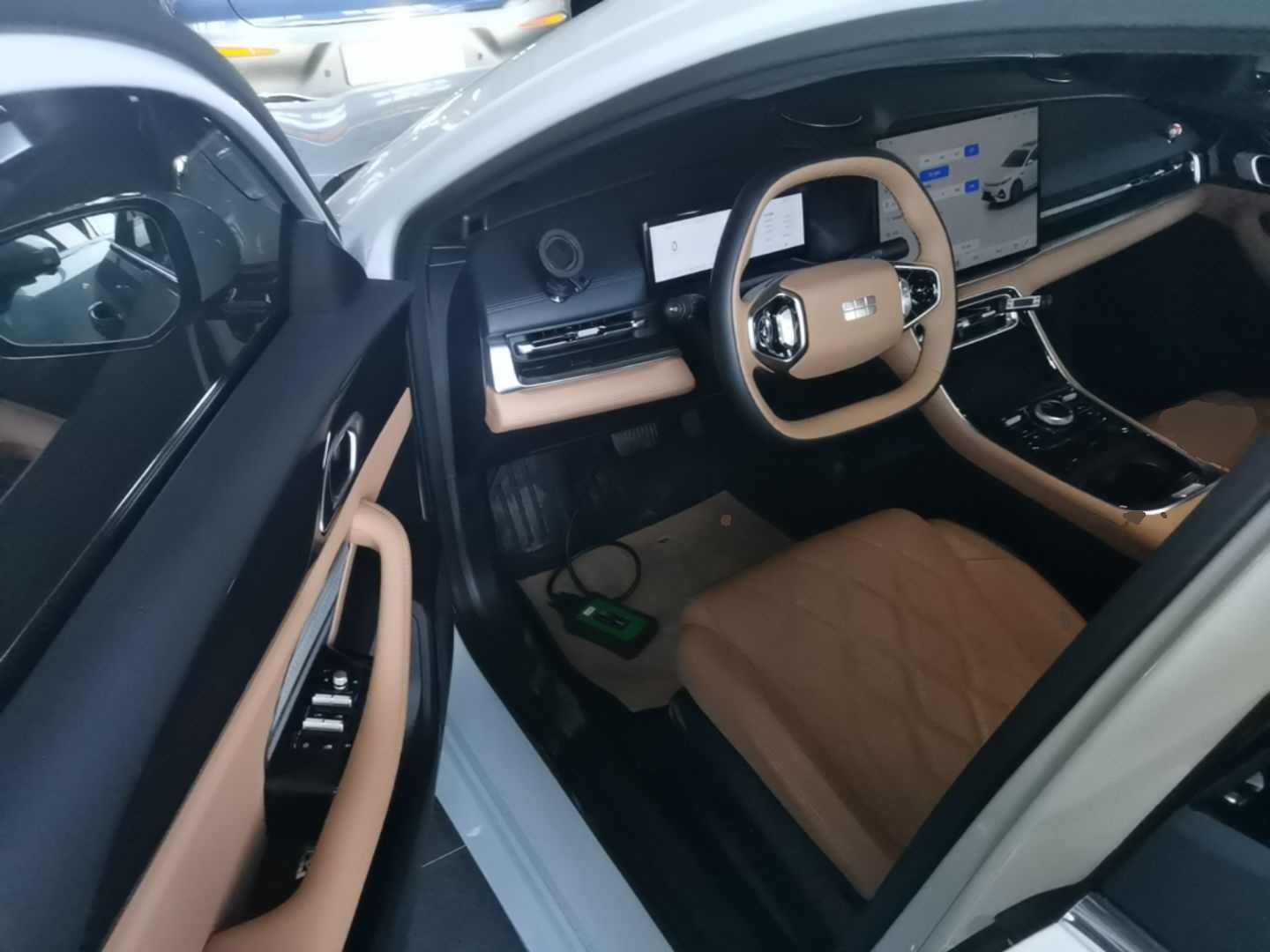 Geely Galaxy A7 2025 Model EM-i 70km Exploration Edition — снимка 18