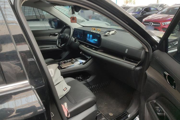 Used Ford Equator Sport 2022 EcoBoost 170 Platinum Edition Right Front Seat