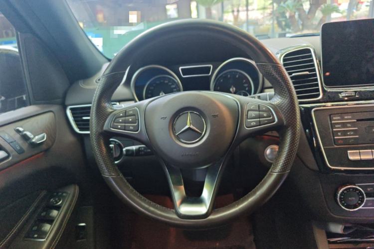 Used Mercedes-Benz GLE 2018 GLE 400 4MATIC Exclusive Edition Steering Wheel